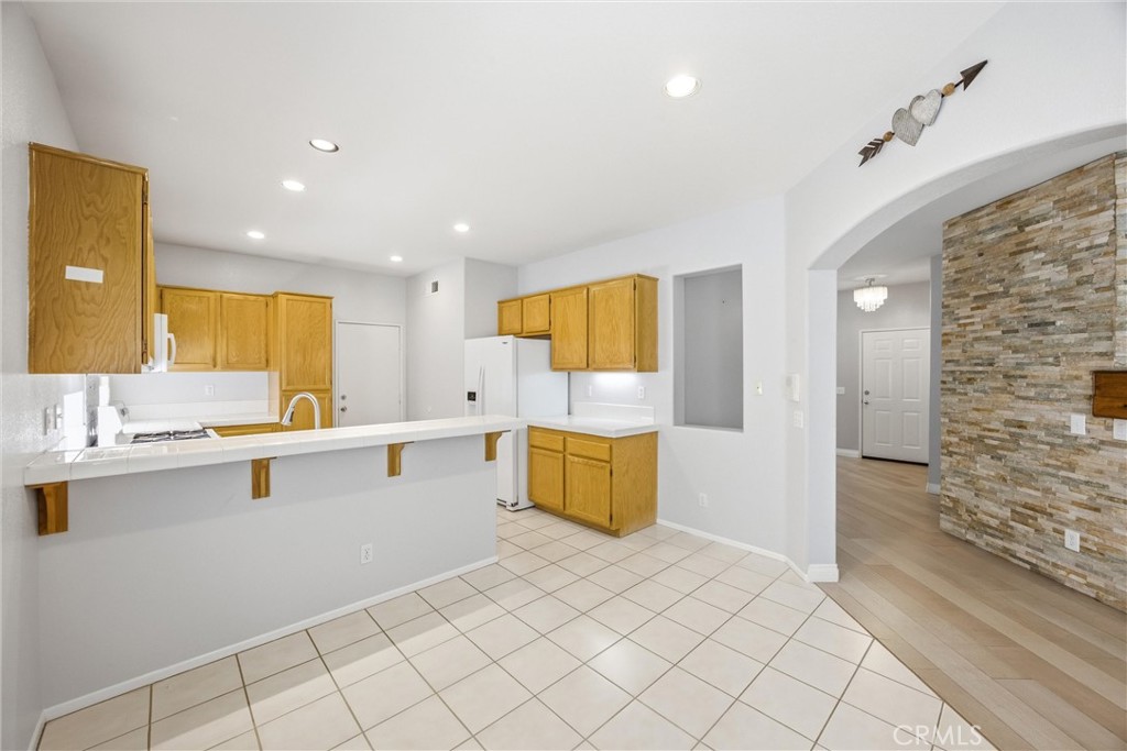 6099 Turnberry Property Photo 18