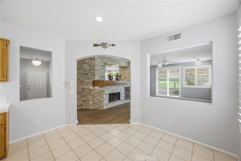 6099 Turnberry Property Photo 19