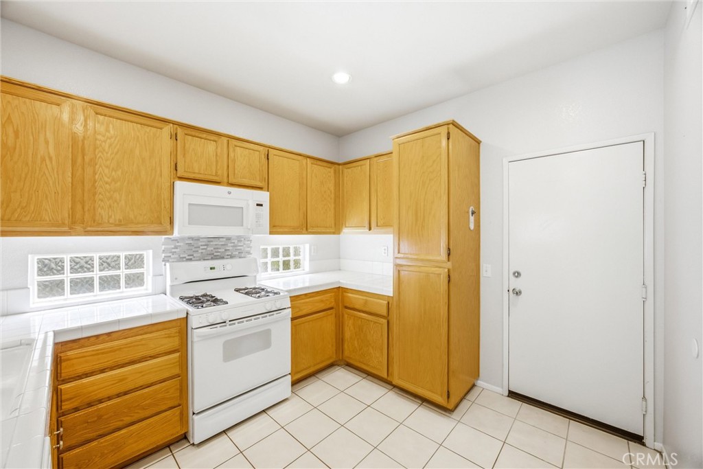 6099 Turnberry Property Photo 22