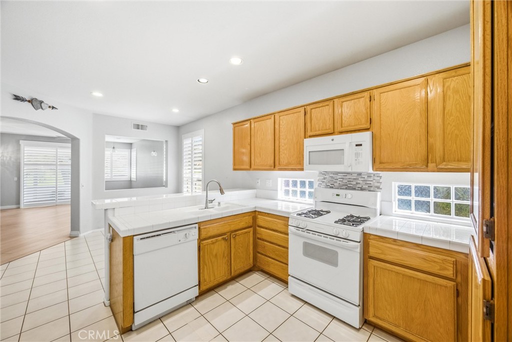 6099 Turnberry Property Photo 23
