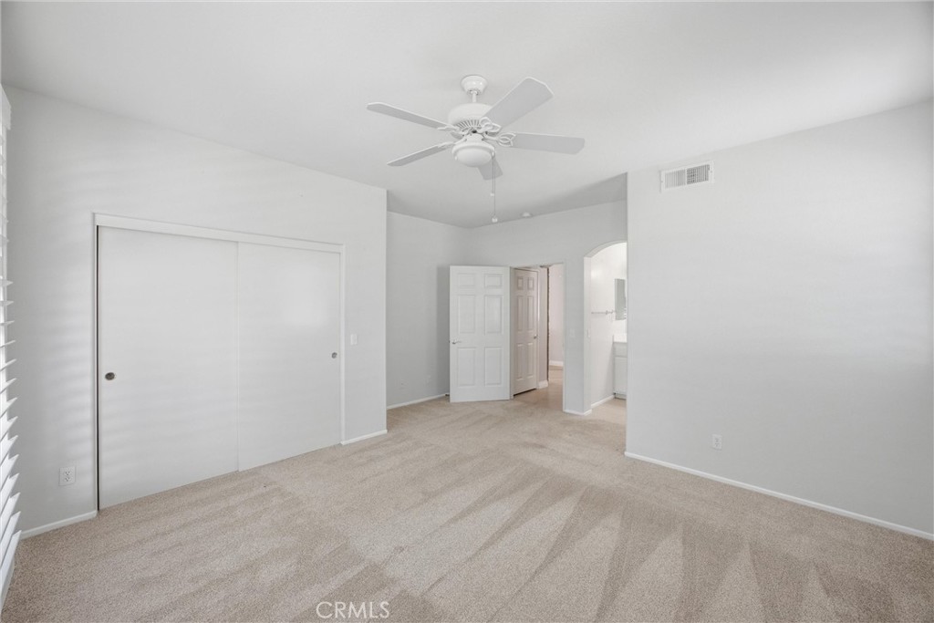 6099 Turnberry Property Photo 29