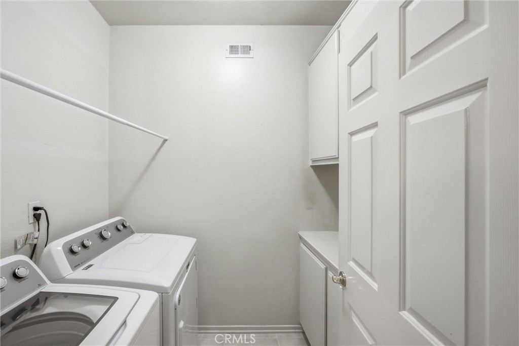 6099 Turnberry Property Photo 31