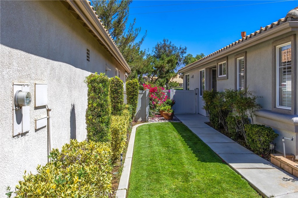6099 Turnberry Property Photo 38