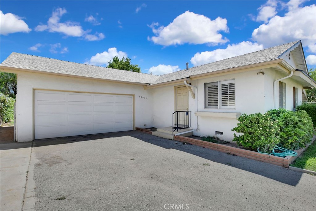 35005 San Carlos Property Photo 1