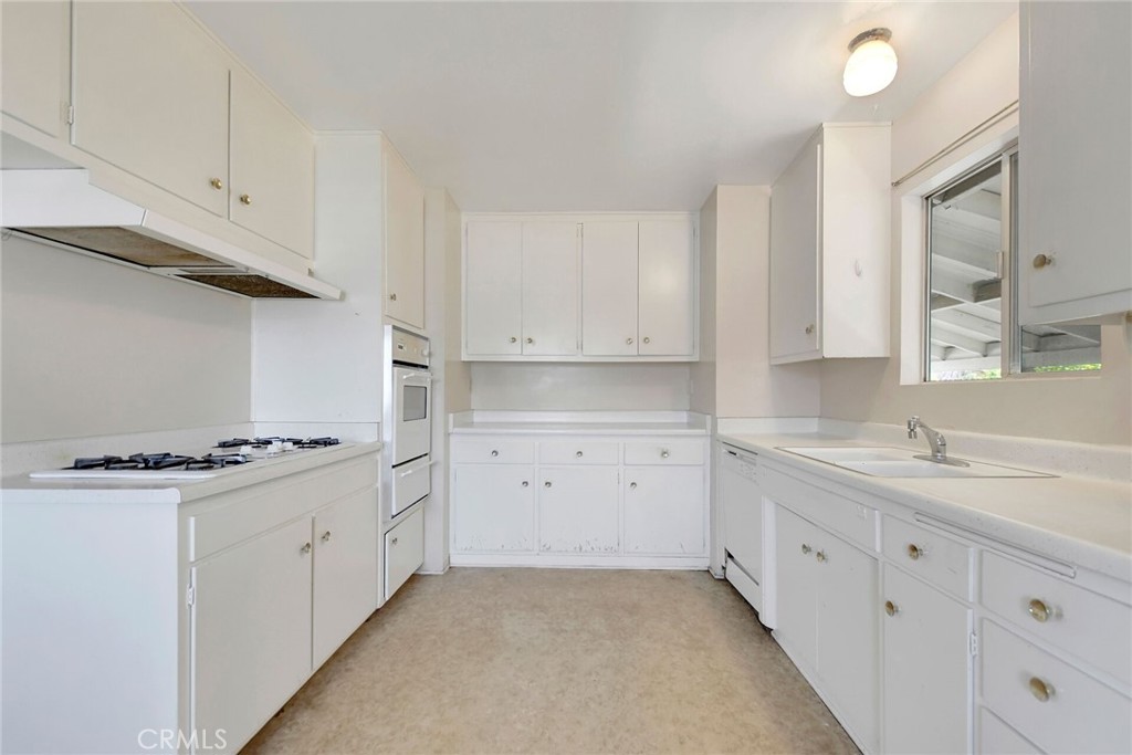 35005 San Carlos Property Photo 13