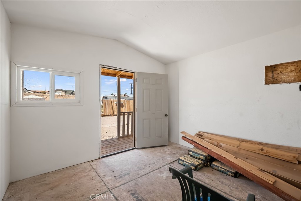 441 F Property Photo 14