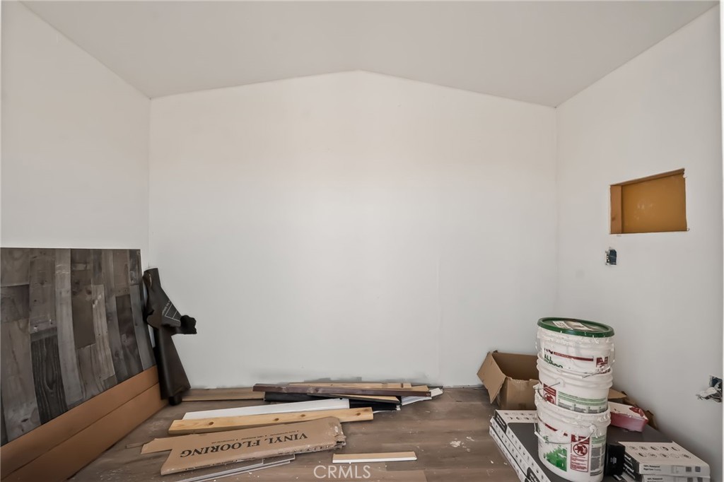 441 F Property Photo 16