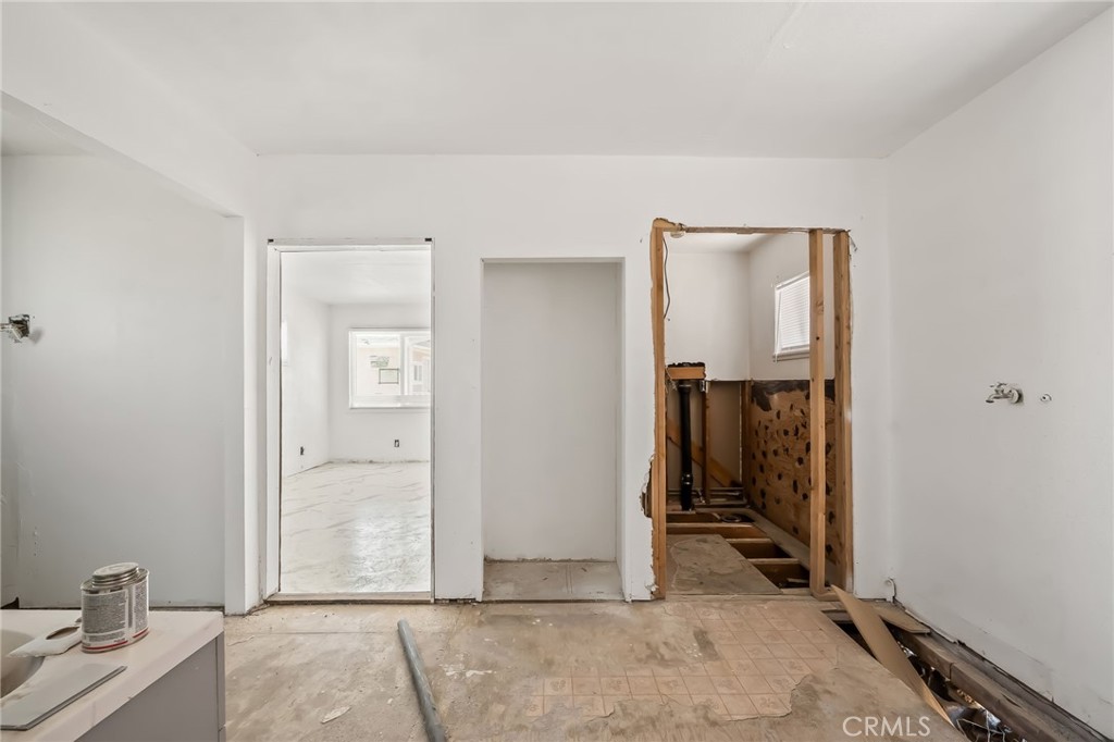 441 F Property Photo 35