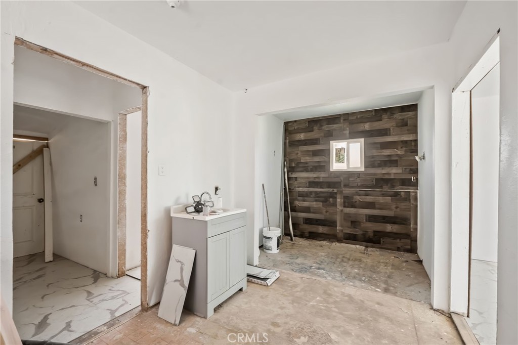 441 F Property Photo 38