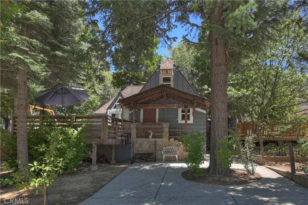 311 Hemlock Property Photo 1