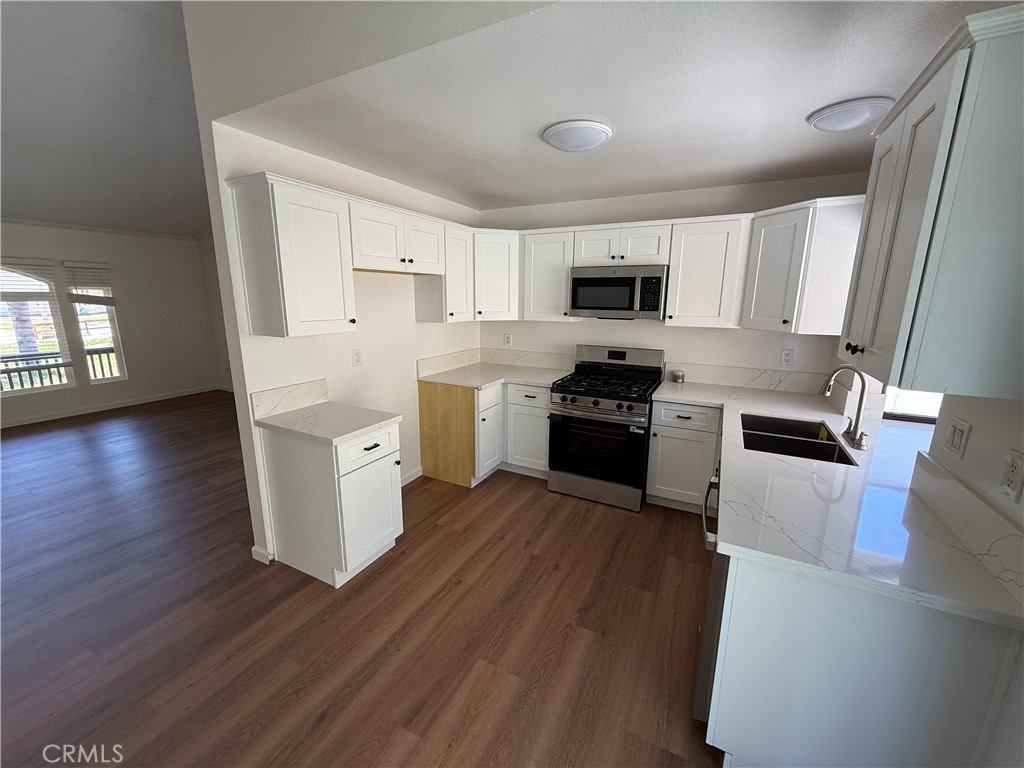 22672 Kirkby Property Photo 5