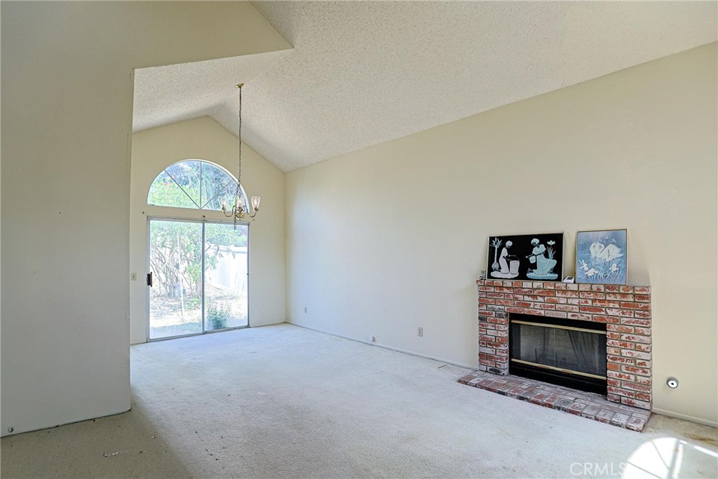 2714 Annapolis Property Photo 3