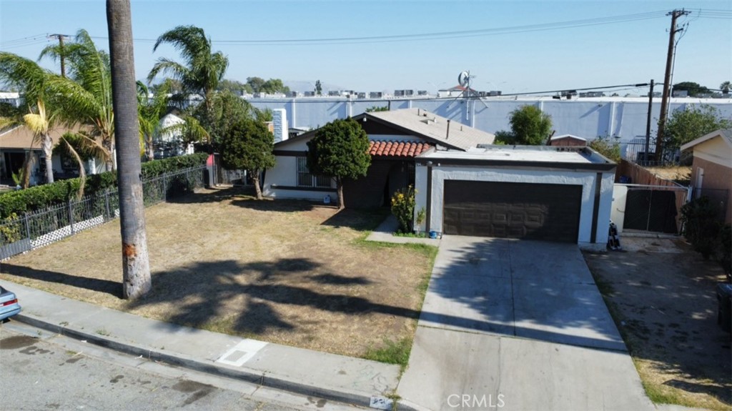 2949 Spruce St Property Photo 2