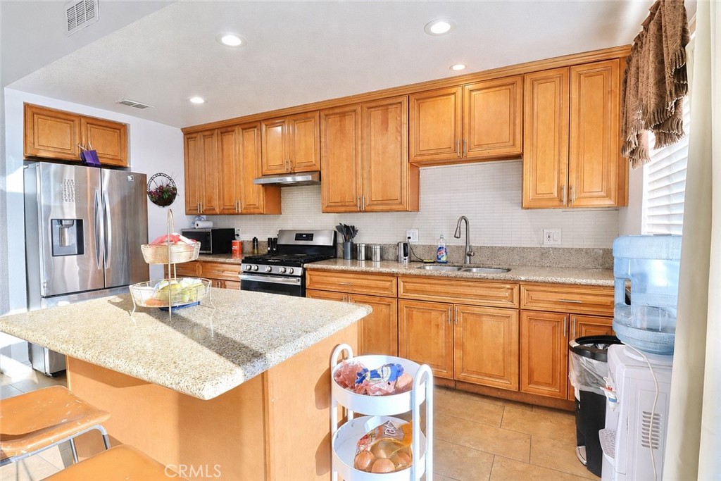 2949 Spruce St Property Photo 11