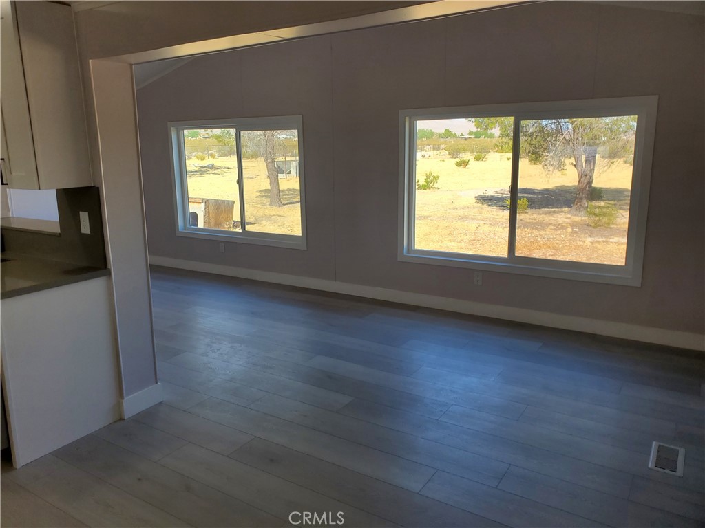 9870 Cody Property Photo 18