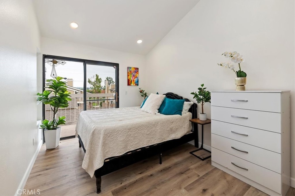 1015 Kent Property Photo 16