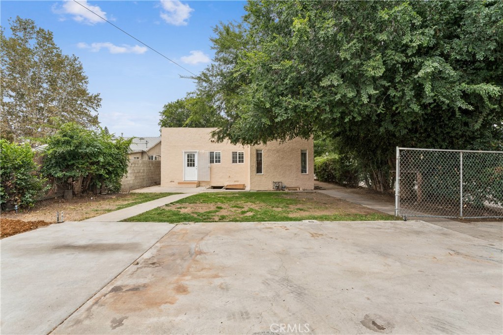 2895 N Sierra Way Property Photo 34
