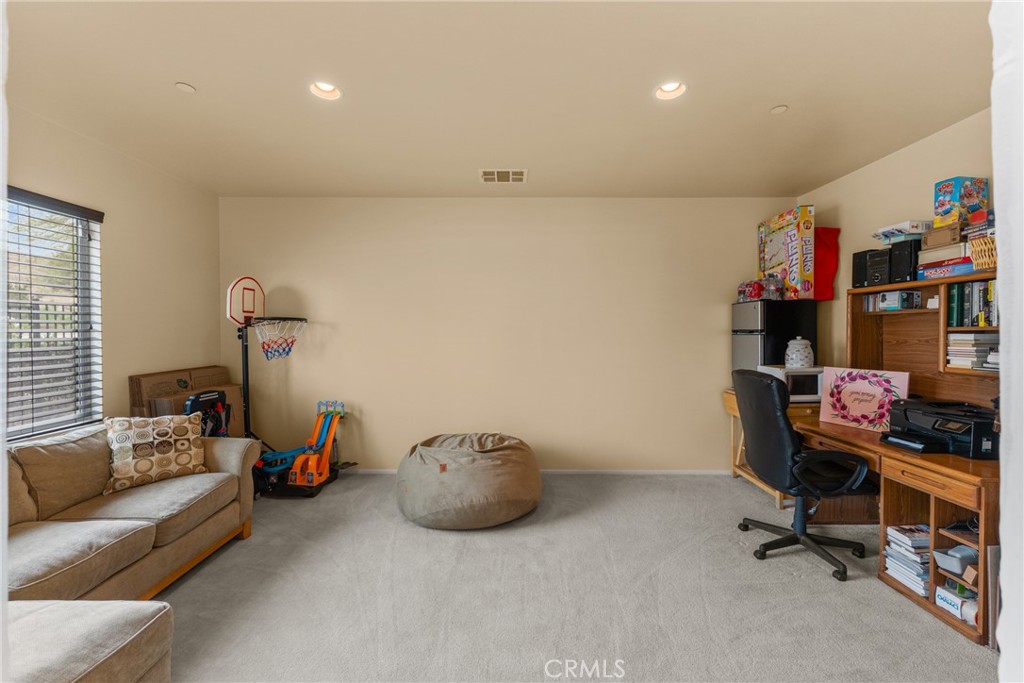 2055 N Colony Property Photo 11