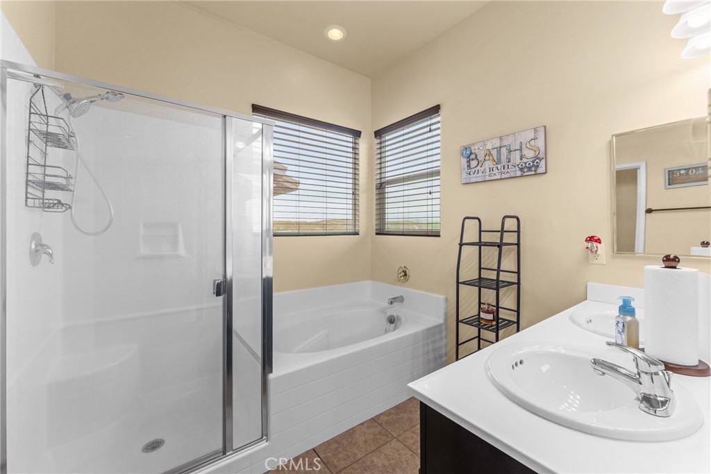 2055 N Colony Property Photo 28
