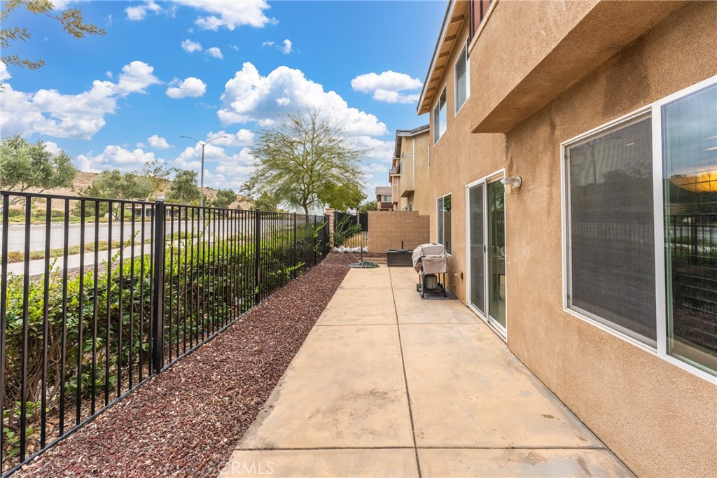 2055 N Colony Property Photo 37