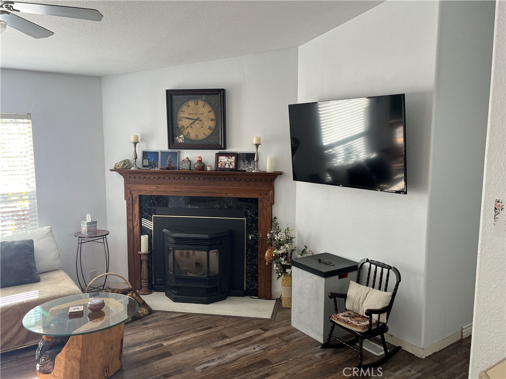 39950 7 Oaks 41 Property Photo 4
