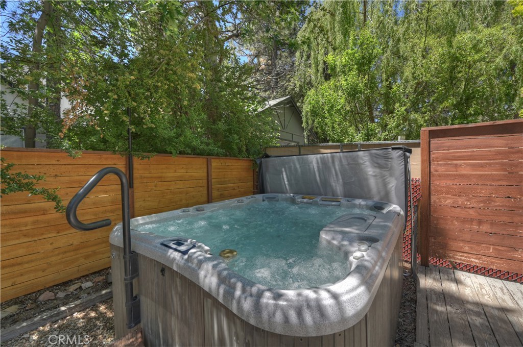 218 E Barker Boulevard Property Photo 12