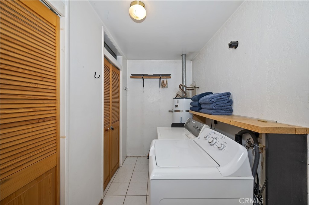 218 E Barker Boulevard Property Photo 14