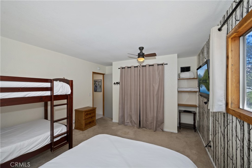 218 E Barker Boulevard Property Photo 25