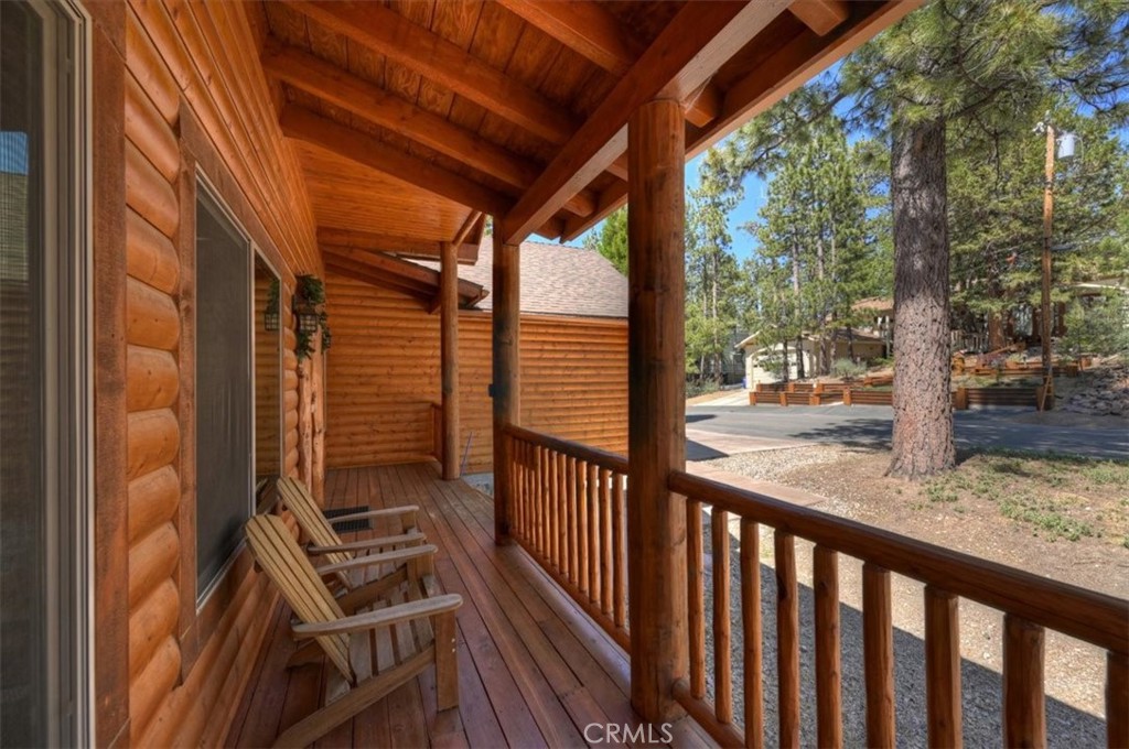 374 Northern Cross Property Photo 3
