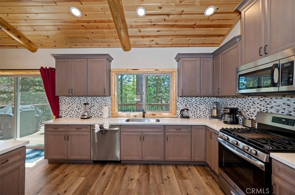 374 Northern Cross Property Photo 14