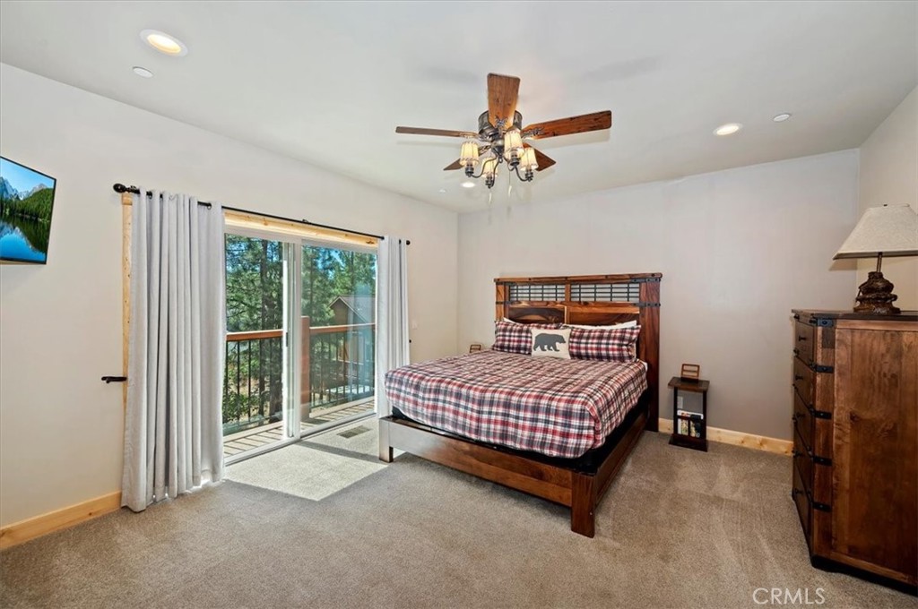 374 Northern Cross Property Photo 17