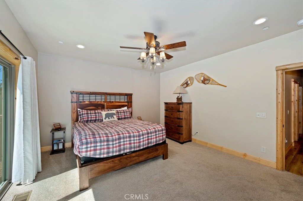 374 Northern Cross Property Photo 18