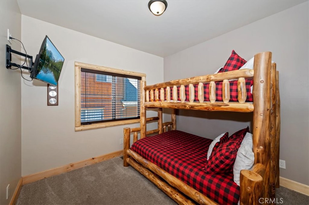 374 Northern Cross Property Photo 28