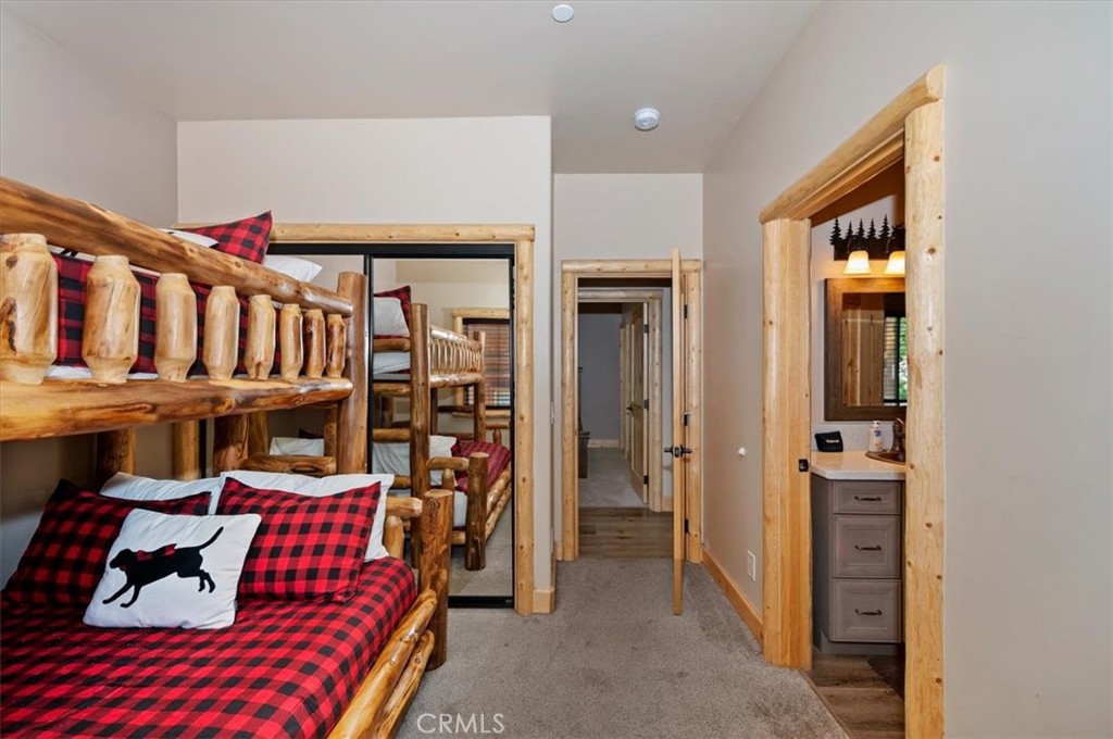 374 Northern Cross Property Photo 29