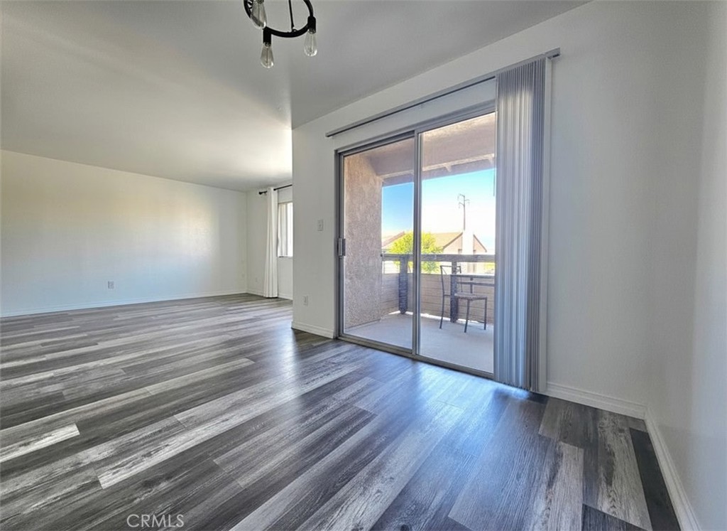 2255 Cahuilla St 56 Property Photo 6