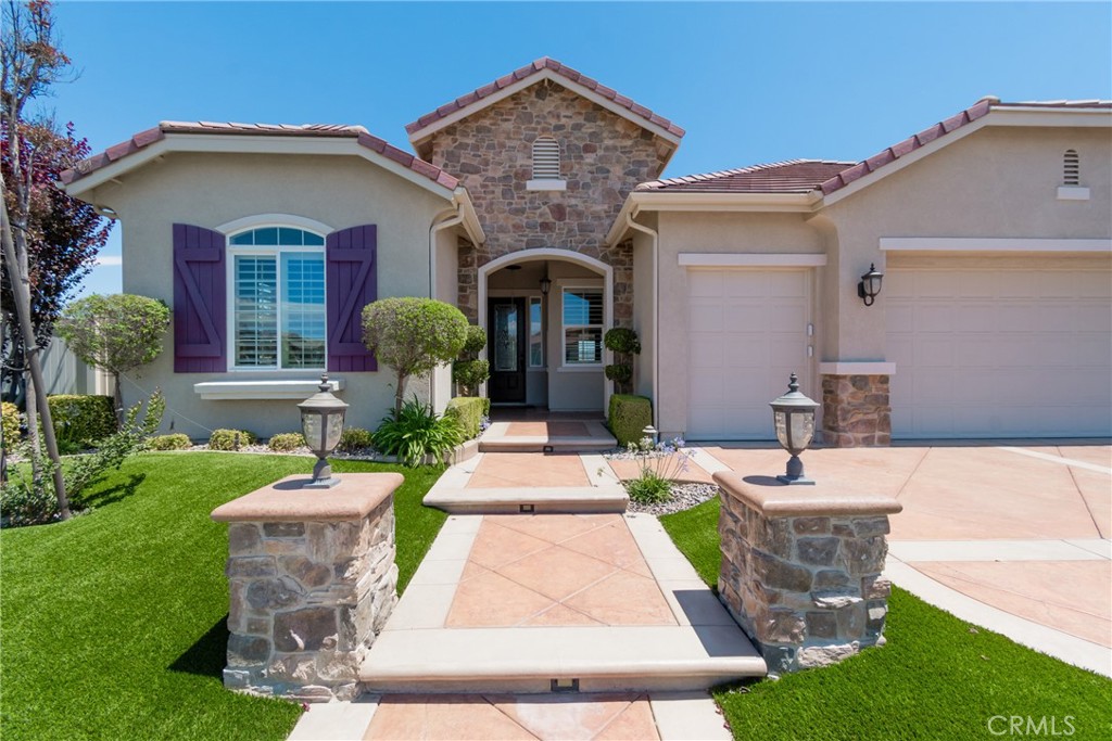 1535 Edgebrook Property Photo 4