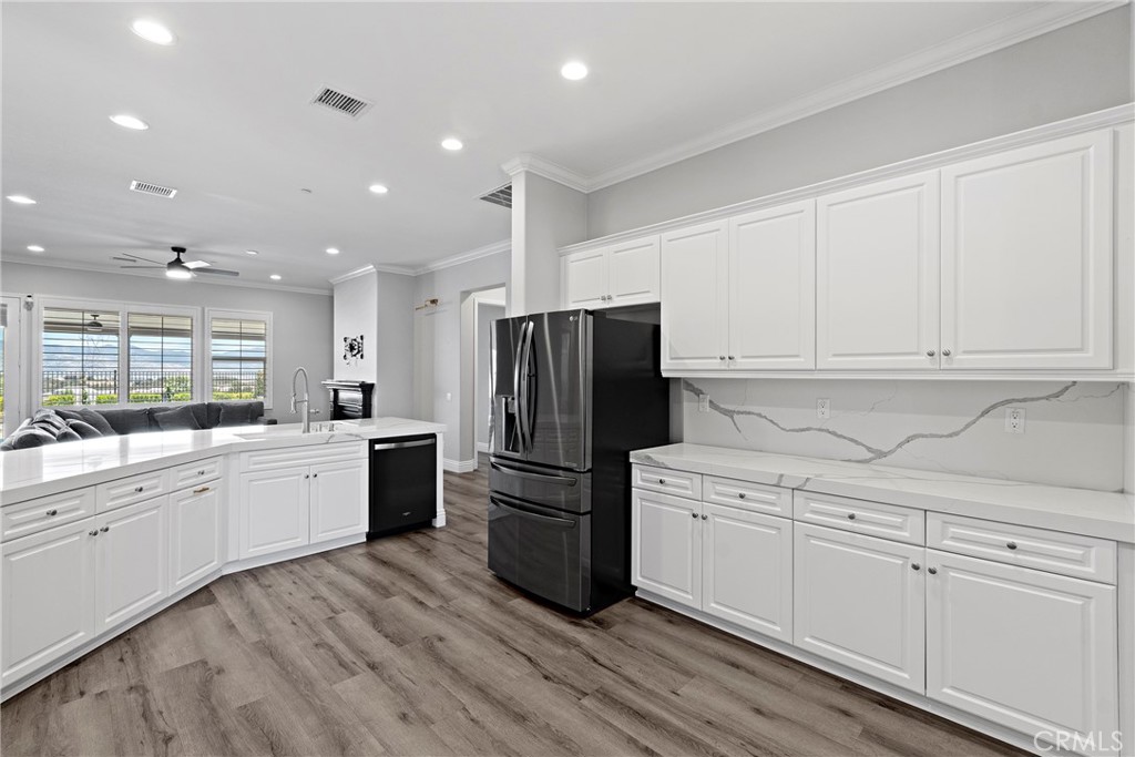 1535 Edgebrook Property Photo 13