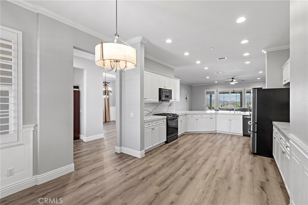 1535 Edgebrook Property Photo 15