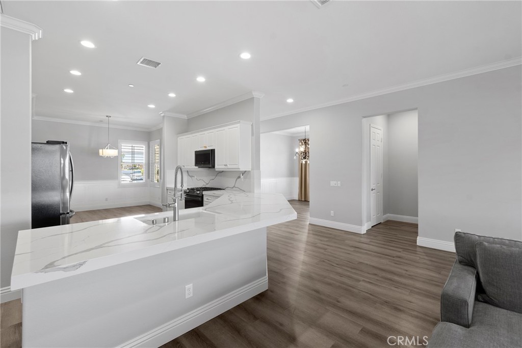 1535 Edgebrook Property Photo 17