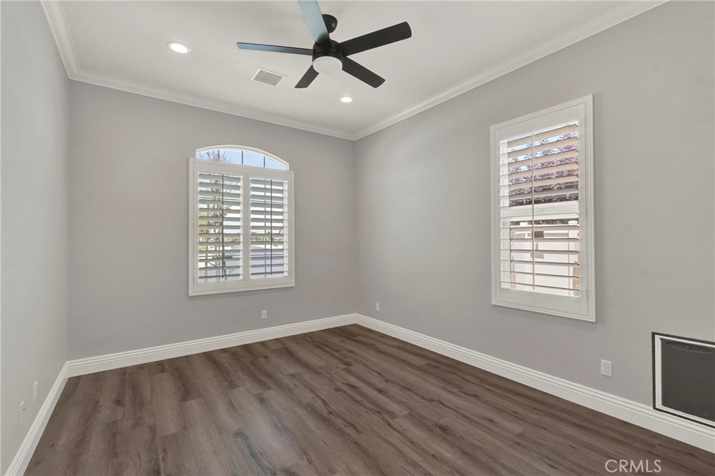 1535 Edgebrook Property Photo 37