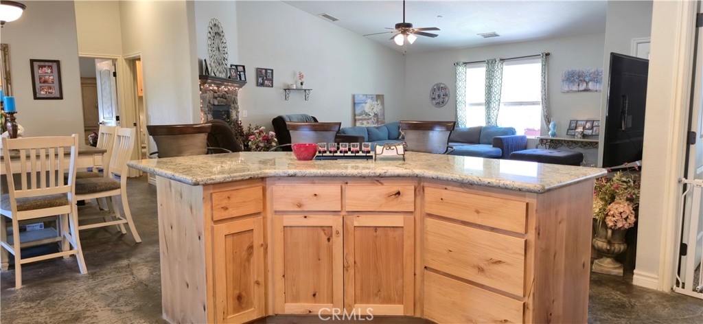 16650 Cactus Street Property Photo 14