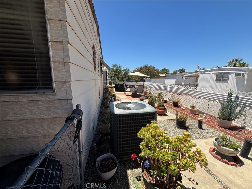 655 E Main Street 101 Property Photo 23