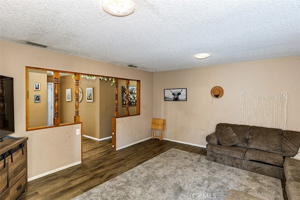 25459 Bellview Property Photo 5