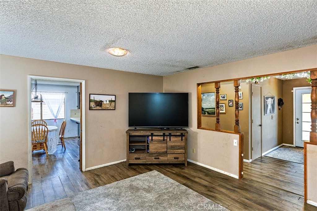25459 Bellview Property Photo 8