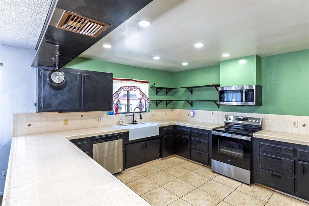 25459 Bellview Property Photo 9