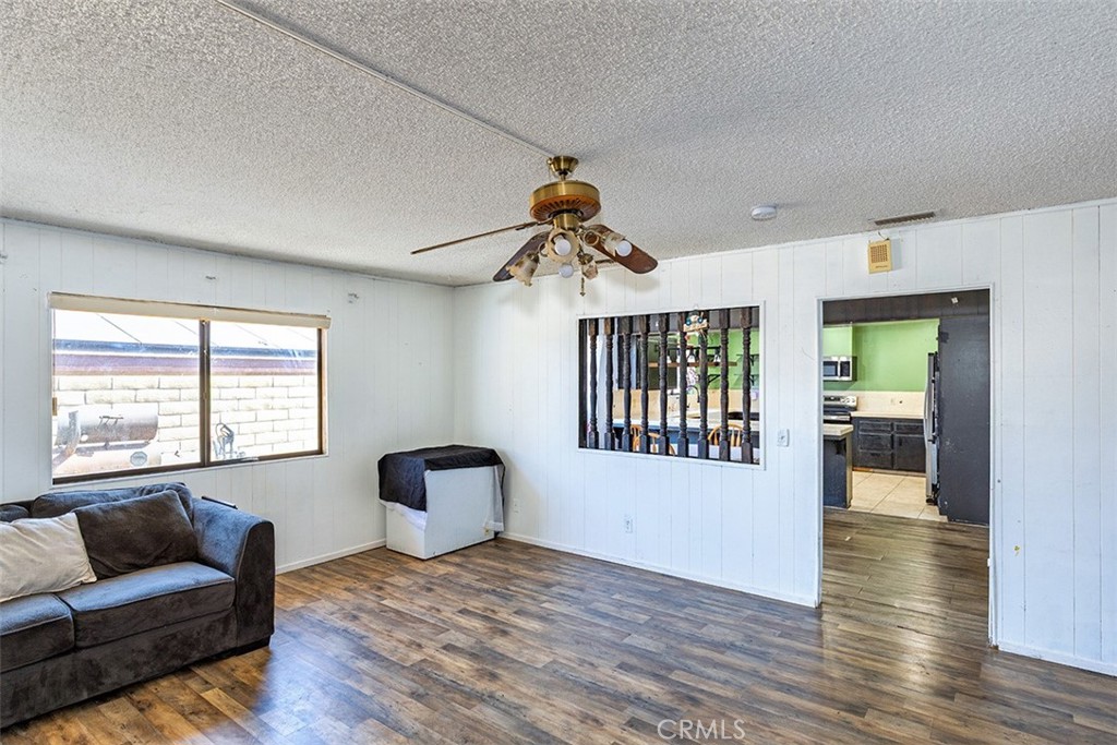 25459 Bellview Property Photo 18