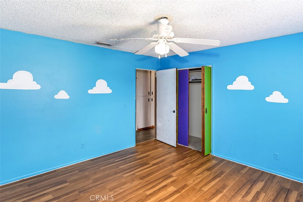 25459 Bellview Property Photo 32