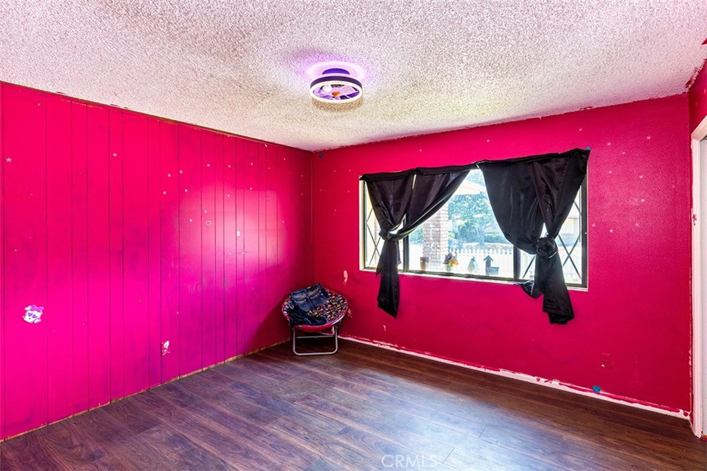 25459 Bellview Property Photo 37