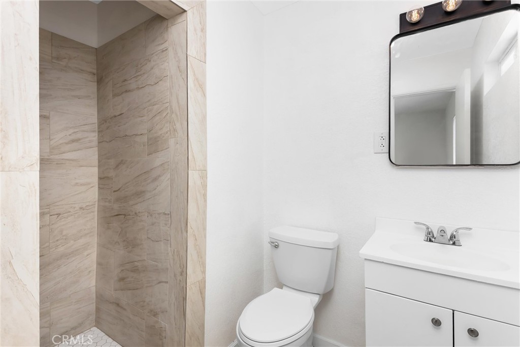 15944 Wintun Road Property Photo 23