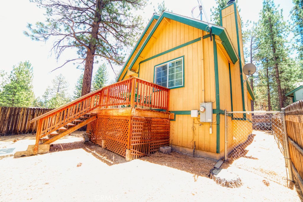 2044 Shady Property Photo 3